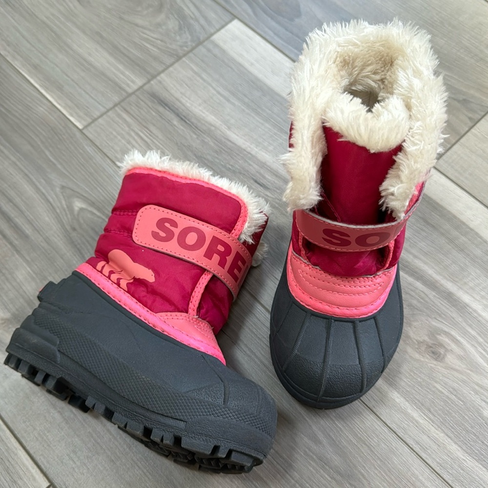 TODDLER SOREL PINK BOOTS